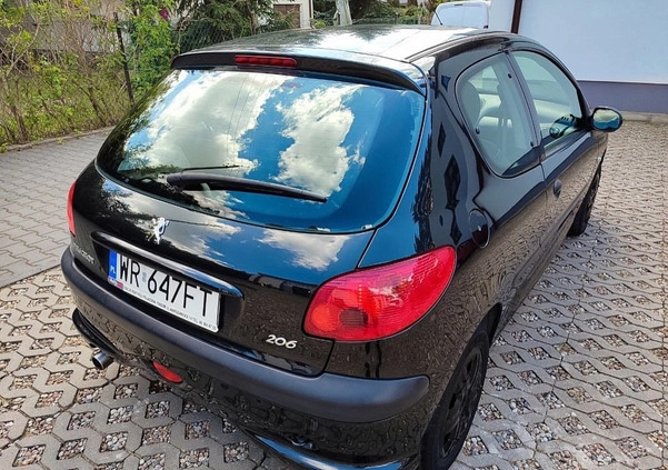 Peugeot 206 cena 10000 przebieg: 227000, rok produkcji 2007 z Radom małe 137